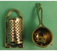 1:12 Scale Dolls House Miniatures Metal Sieve and Grater D1186
