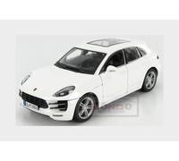 Bburago Porsche Macan Diecast Model in 1:24 Scale