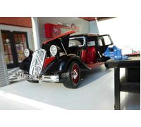 Jaguar XKR-S Metallic Red Burago 1:24 Very Detailed Scale Model 21063 G LGB