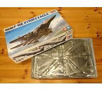 1/32 No.12 American Air Force Boeing F-15E Strike Eagle Bunker Buster Tamiya