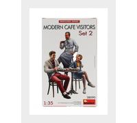 MIN38090 - Miniart 1:35 - Modern Cafe Visitors Set 2