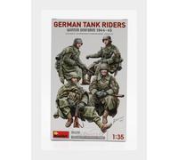 Miniart 1:35 - German Tank Riders Winter Uniform 1944-45