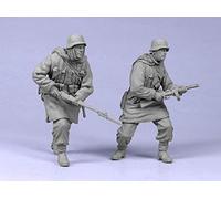 1/35 WWII German Soldier Combat Resin Soldier Model Kit (2 Persons)/Unassembled and Unpainted Miniature Kit/YH-1185 Goodmoel