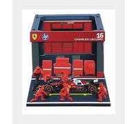 Bburago F1 Ferrari SF-25 2025 Pit Pass Diorama Lewis Hamilton 1:43 B18-36865H
