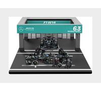 BBurago 1:43 Model Car Mercedes AMG W15 2024 Pit Pass Diorama Russell - Multiple Colours