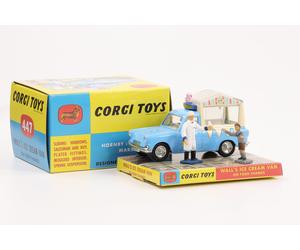 1:43 Corgi Toys Ford Thames Wall's Ice Cream Van With Figures - No. 447