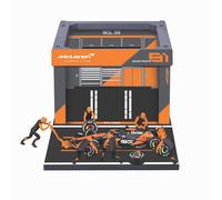 1:43 F1 MCLAREN MCL38 2024 PIT PASS DIORAMA PIASTRI