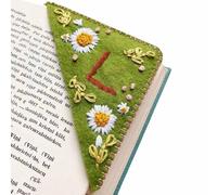 1 Pcs Hand Embroidered Corner Bookmark, Personalised Bookmarks Women Seasons Book Marks Felt Triangle Bookmark Gifts Bookmarks Accessories for Book Lovers Students Teachers