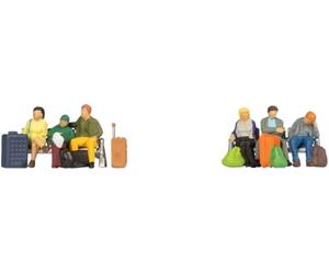 15213 H0 Sitting Travellers