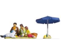 15599 Noch HO Characters at Picnic with Accessories Scale 1:87