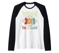 15th Birthday Gift The Year of Legends 2011 15 Years Old Raglan Baseball Tee
