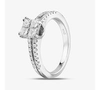 18ct White Gold Shoulder Set Princess Cut Diamond Cluster Ring PR9126 O