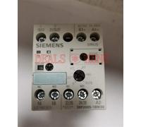 ONE New Siemens Time relay 3RP2005-1BW30