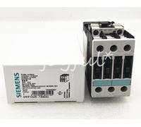 Siemens 3RT1025-1BB40 CONTACTOR, AC-3 7.5 KW/400 V, DC 24 V, 3-Pole, Size S0, Screw Connection, White