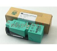 Siemens SIRIUS Safety Relay Output Extension 3SK1211-1BB40 - 4RO, 4NO+1NC, 24V DC, screw, white