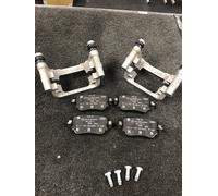 2 ORIGINAL VW REAR BRAKE CALIPER BRACKET+PADS OCTAVIA 5E LEON 5F ST TSi SC TDi