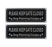 2 Pcs Please Keep Gate Closed Sign, Brushed Aluminium Metal Reflective 3.5 x 9.8 Inches, Close Gate Sign Dog Planning Escape, Fade Resistant, Waterproof, UV Resistant and Durable For Outdoor Gate Wall