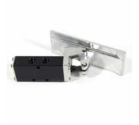 2 Position Foot Pedal Control Valve with G3/8 Thread for Pneumatic Air Systems Featuring Non Slip and Aluminum Alloy Construction