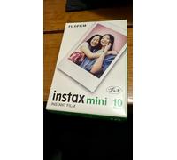 Instant Photographic Film Fujifilm 73833