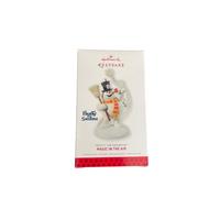 2013 Magic in The Air Snowman Ornament QXI2072