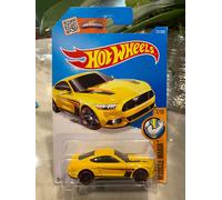 2016 Hot Wheels - 2015 FORD MUSTANG GT #121 yellow- Muscle Mania