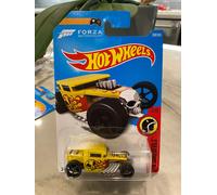 2017 Hot Wheels #306 HW Daredevils 7/10 BONE SHAKER Yellow w/Gray OH5 Spokes