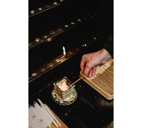 31 Stories for Being Together: To all families who read together: May these stories spark conversation, care, and celebration around your home. (NARRATIVA)