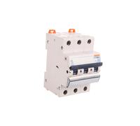 3P C 32A Overcurrent Switch 6kA GW92070/Pack. 2