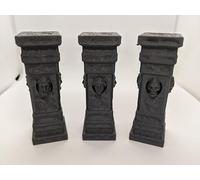 3x Stone Faced Pillars Columns Posts | 28mm 1/56 Scale Miniature | RPG Tabletop Figure Landscape Modelling Wargaming Fantasy Wargames Model Scenery Terrain Scatter Roleplaying 3d Printed Paintable