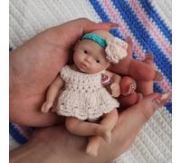 4.5 Inch Full Silicone Mini Reborn Baby Doll Girl, Realistic Lifelike Tiny Newborn Silicone Doll Complete Outfit & Feeding Accessories, Perfect Present for Collectors & Young Kids
