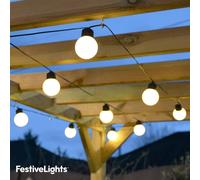 Festive Lights - 4.5m Battery Frosted Bulb Festoon Lights with 10 Warm White LED - IP44 Rated, Indoor & Outdoor Use - Timer Function, Black Cable, Waterproof Globe Design, Easy Installation