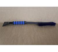 000096010A Ice Scraper with Snow Brush