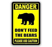 5.5X8 Inch Dangerous Please Do Not Feed The Bear Metal Tin Sign - Humorous Wall Decor For Social Spaces