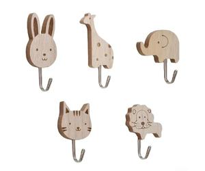 5 Wooden Animal Hooks with Distinct Giraffe Elephant Lion Rabbit and Cat Patterns for Creative Wall or Door Hanging Solutions in Home or Office