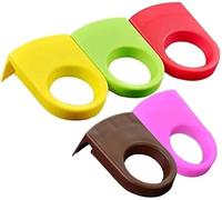 5Pcs Random Colors Beer Snap Plastic Drinking Clips Bottle Buckle Application: Bar Mini Beer Bottle Holder Clips Wine Cocktail Goblet Glass Birthday Wedding Party Holders and Dispensers Accessories