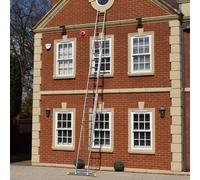 Trade Master Pro® 3 Section Extension Ladder | Auto Locking Clips | Aluminium | Anti Slip Stabiliser bar | Massive 150kg Weight Rating | EN131 Pro Certified | Size: 6.26m