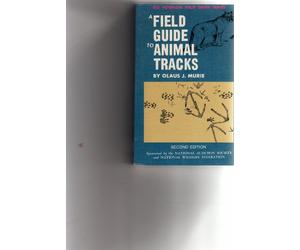 A Field Guide to Animal Tracks The Peterson Field Guide Series 2nd Edition