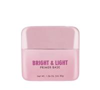 A moisturizing, light, and luminous primer that eliminates puffiness and brightens your complexion, leaving it radiant and radiant. It also sets makeup long-lastingly for a flawless look.