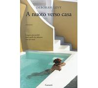 A nuoto verso casa