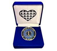 AA 1-Year Sobriety Coin with Glitter Enamel - Fancy Velvet Gift Box - 1 Year Recovery Medallion for Alcoholics Anonymous - Unique Heart Box Design - Clean Time Chip for Anniversary Gift