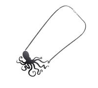 Abaodam Creative Octopus Pendant Necklace with Fine Workmanship, Black Plastic and Resin Material, Delicate Clavicle Chain for Anniversary and Graduation, Vintage Fashion Neck Jewelry
