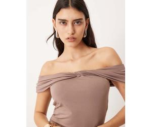 Abercrombie & Fitch Womens asymmetric twist off shoulder top in brown - Size X-Large