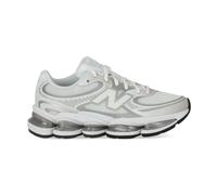 Abzorb 2000 Sneaker - female - New Balance - Running Shoes - White - 9 UK - Sport 9 UK