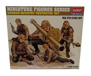Academy 1: 35 - German Tank Destroyers Various