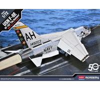 ACADEMY 12521. USN Vought F-8E Crusader VF-162 The Hunters 1/72 scale Kit