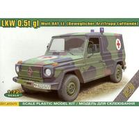 Ace 1/72 (20mm) Mercedes Benz LKW 0.5t GL Wolf BAT LL Medical Car