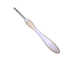 Addi Ergonomic Crochet Hook, 4.5mm, Cream, Plastic, MAXI, Germany Quality, 17cm, Left Hand Friendly