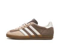adidas Originals Men's Gazelle Indoor Sneakers, Earth Strata/White/Magic Beige, 8 UK