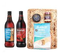 Adnams | Beer Wicker Tray Gift Set 6.3% & 4.1% ABV | 500ml | Features beer gift tray paired with Snowdonia cheddar and Stokes beer chutney for a savoury tasting set.