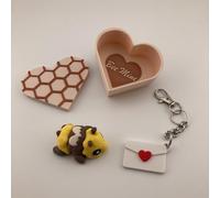 Adorable 3D Printed Bee Fidget Toy & Love Letter Keychain Set in Heart Case for a loved one (Standard, Small)